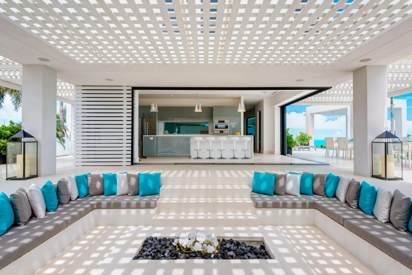 7 nopți la 12-Bedroom Villa Sleeping 24, Providenciales, fotografia 7