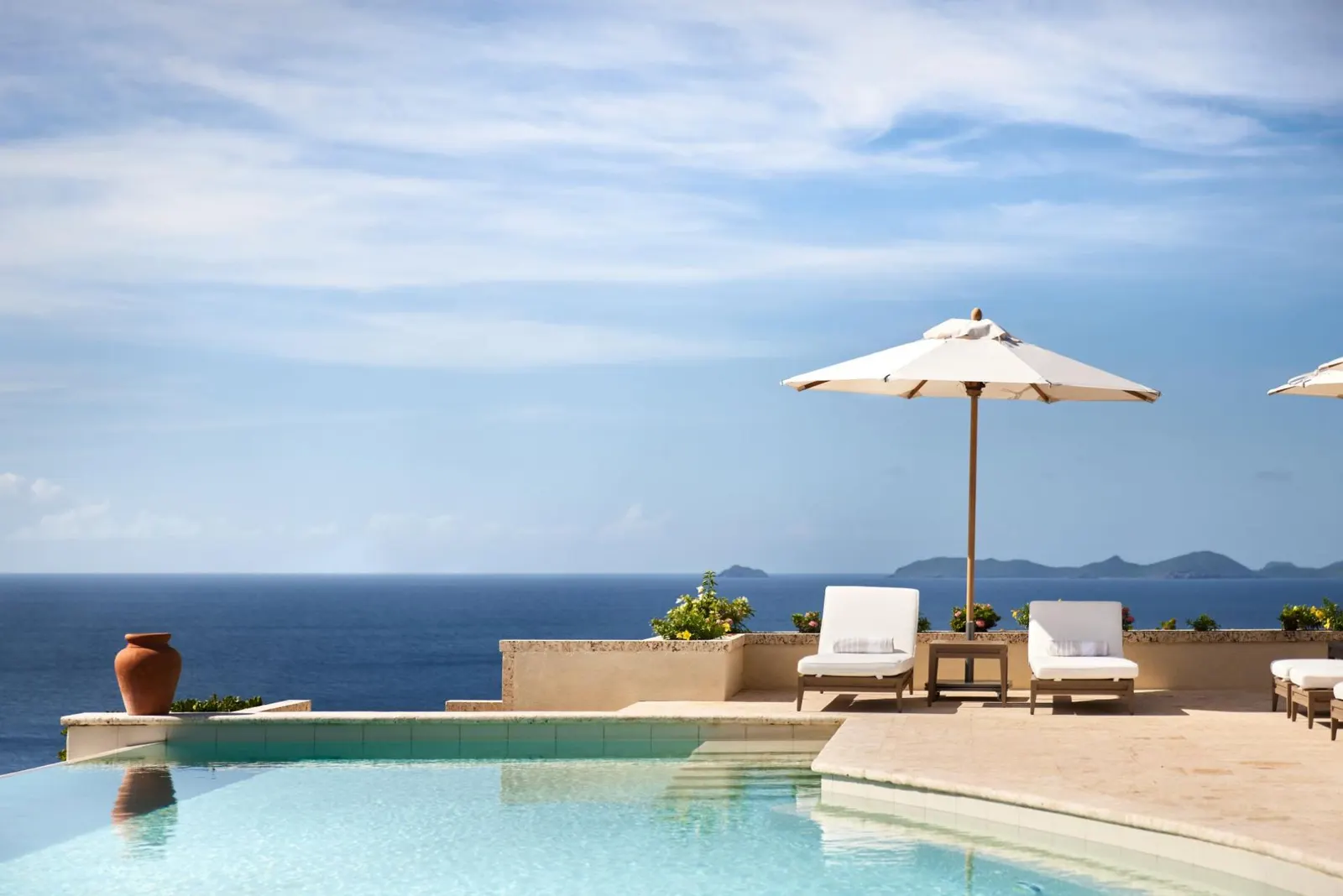 6-Bed Villa with Swimming pool, Dovers, photo 4