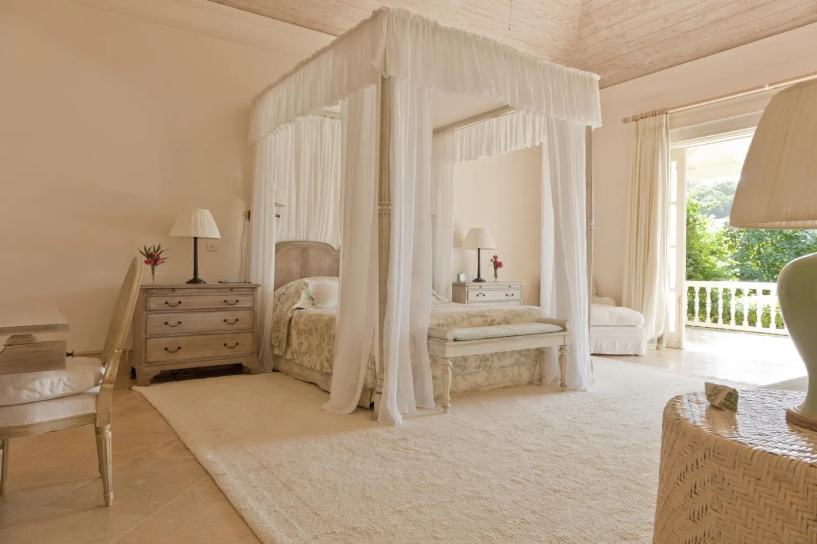 6-Bed Villa with Swimming pool, Dovers, photo 16