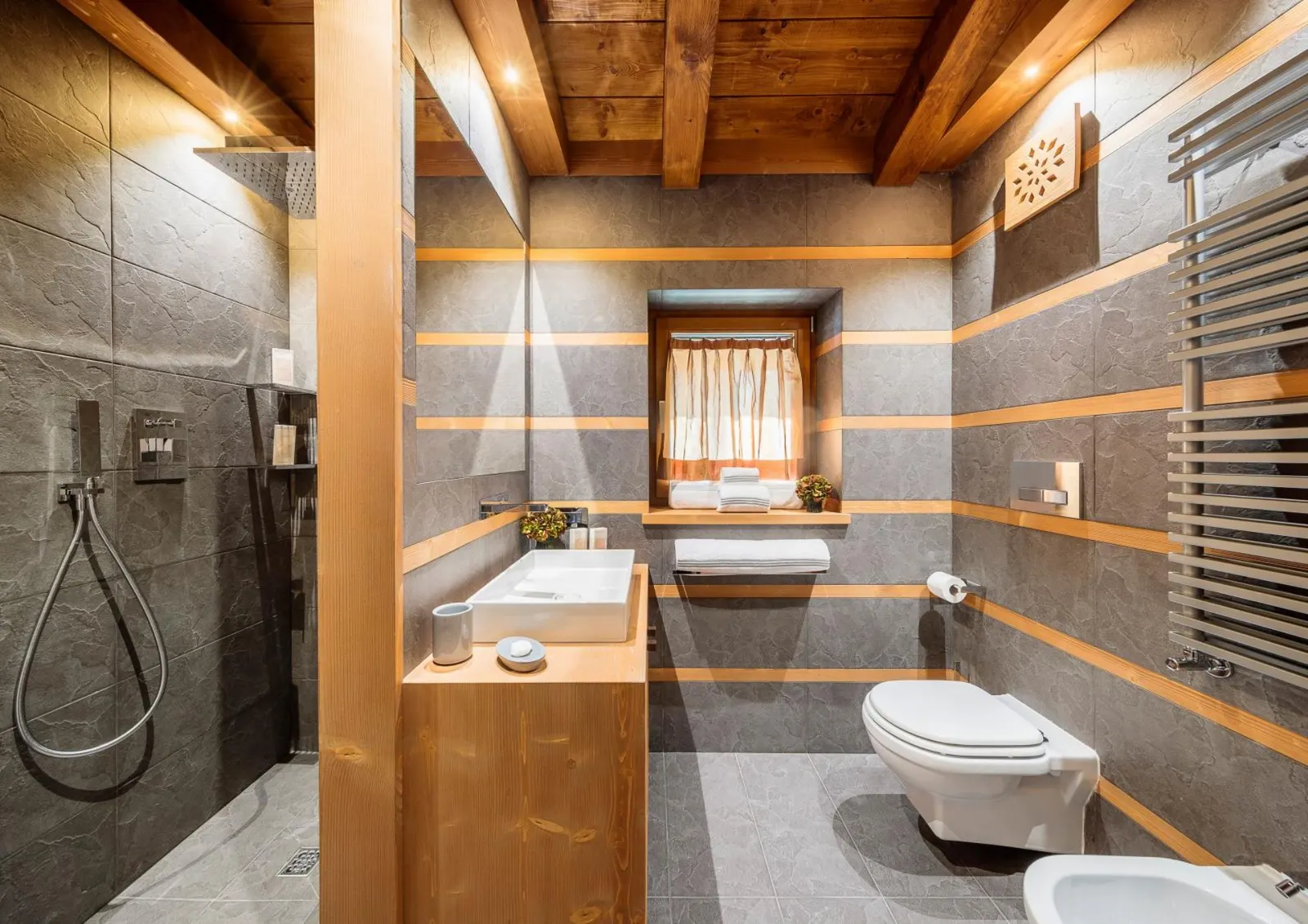 Chalet cu 6 dormitoare în Dolomiți, fotografia 18