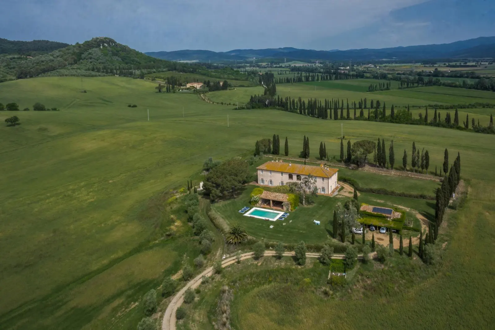 Vilă cu 7 dormitoare și piscină, Gavorrano, Toscana, fotografia 47