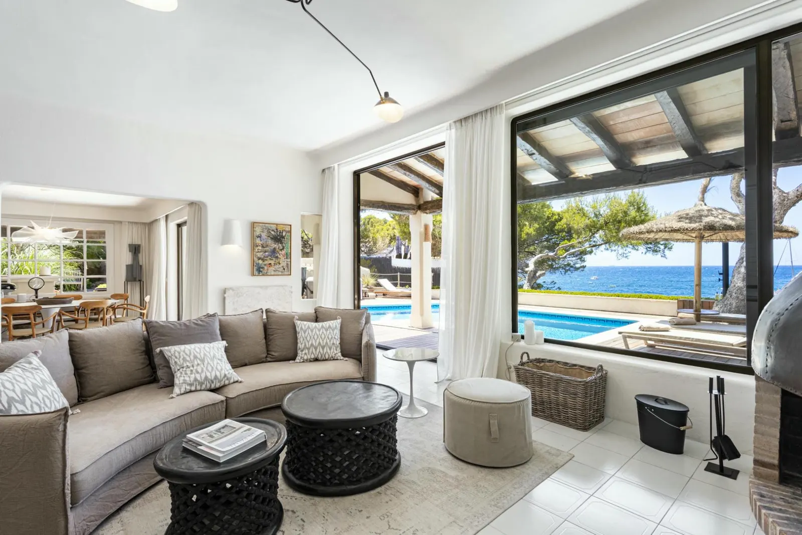 5-Bedroom Villa with Swimming pool, Sleeps 10, photo 13