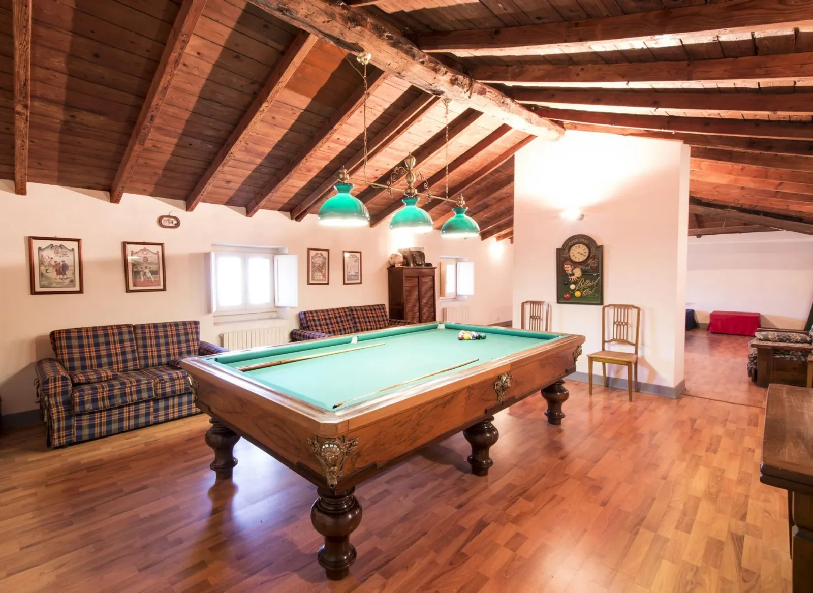 9-Bedroom Villa Sleeping 18, Annone di Brianza, photo 18