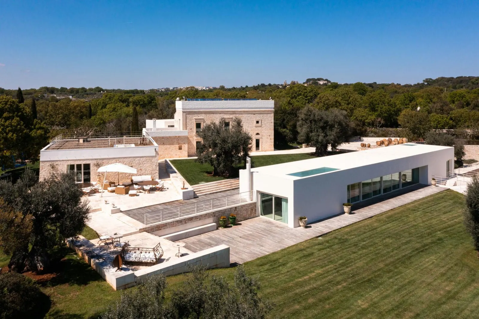 Vilă cu 9 dormitoare în Ostuni, fotografia 4