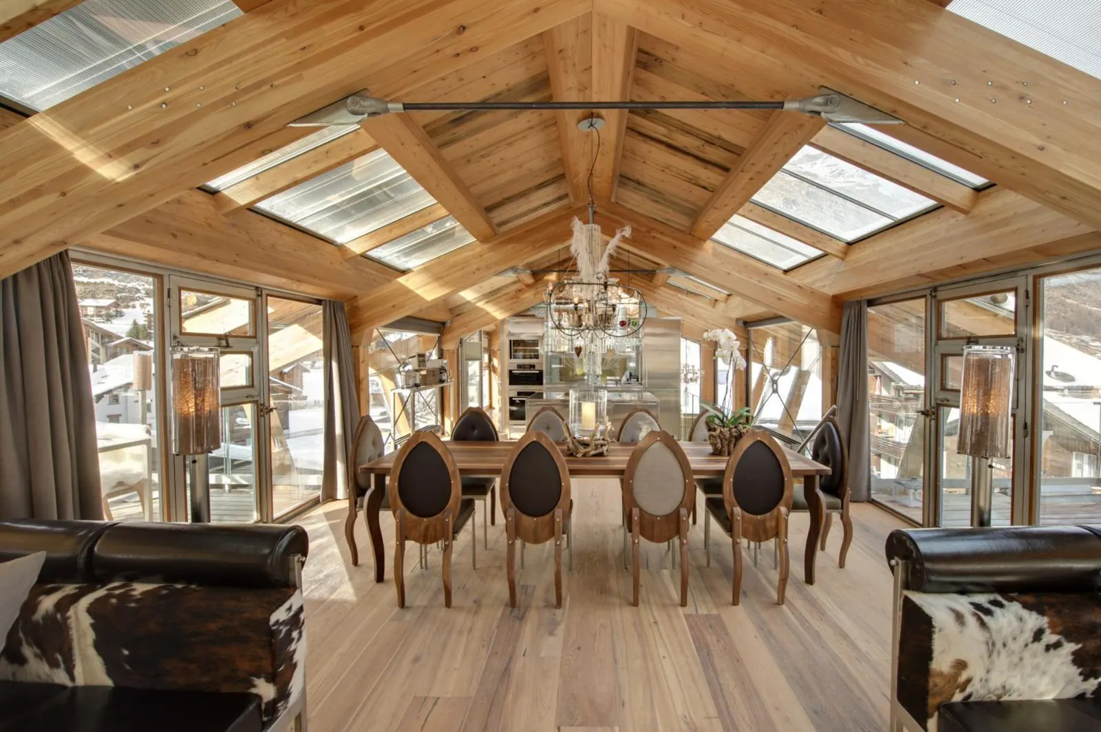 Chalet cu jacuzzi și vedere la munte în Zermatt, fotografia 5