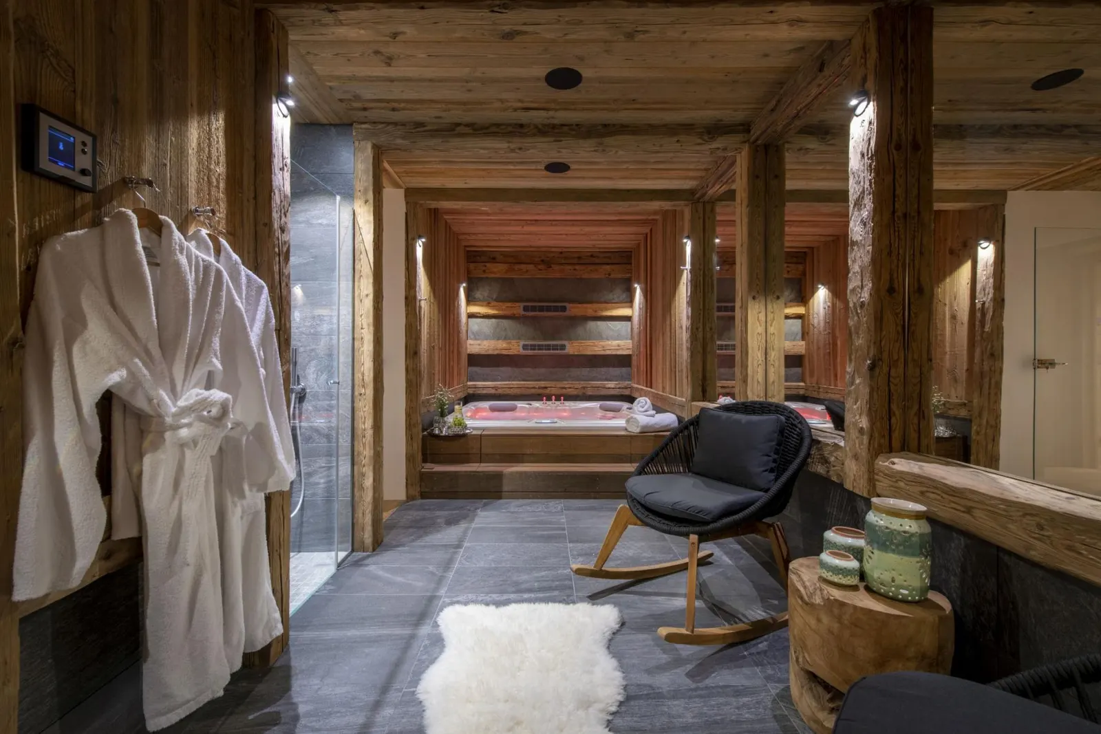 Chalet cu 4 dormitoare și jacuzzi, Val-d'Isère, fotografia 14