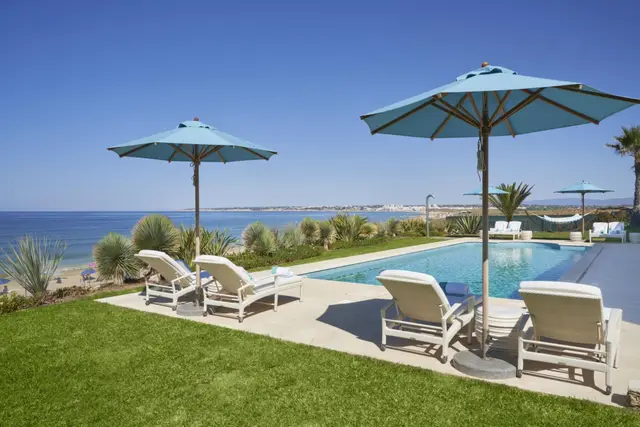Villa with Heated pool in Albufeira