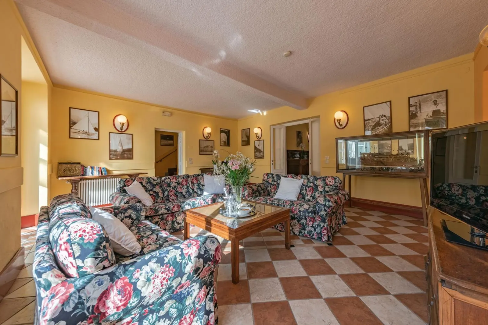 7 nopți la Villa for 14 Guests in Pianello del Lario, fotografia 7