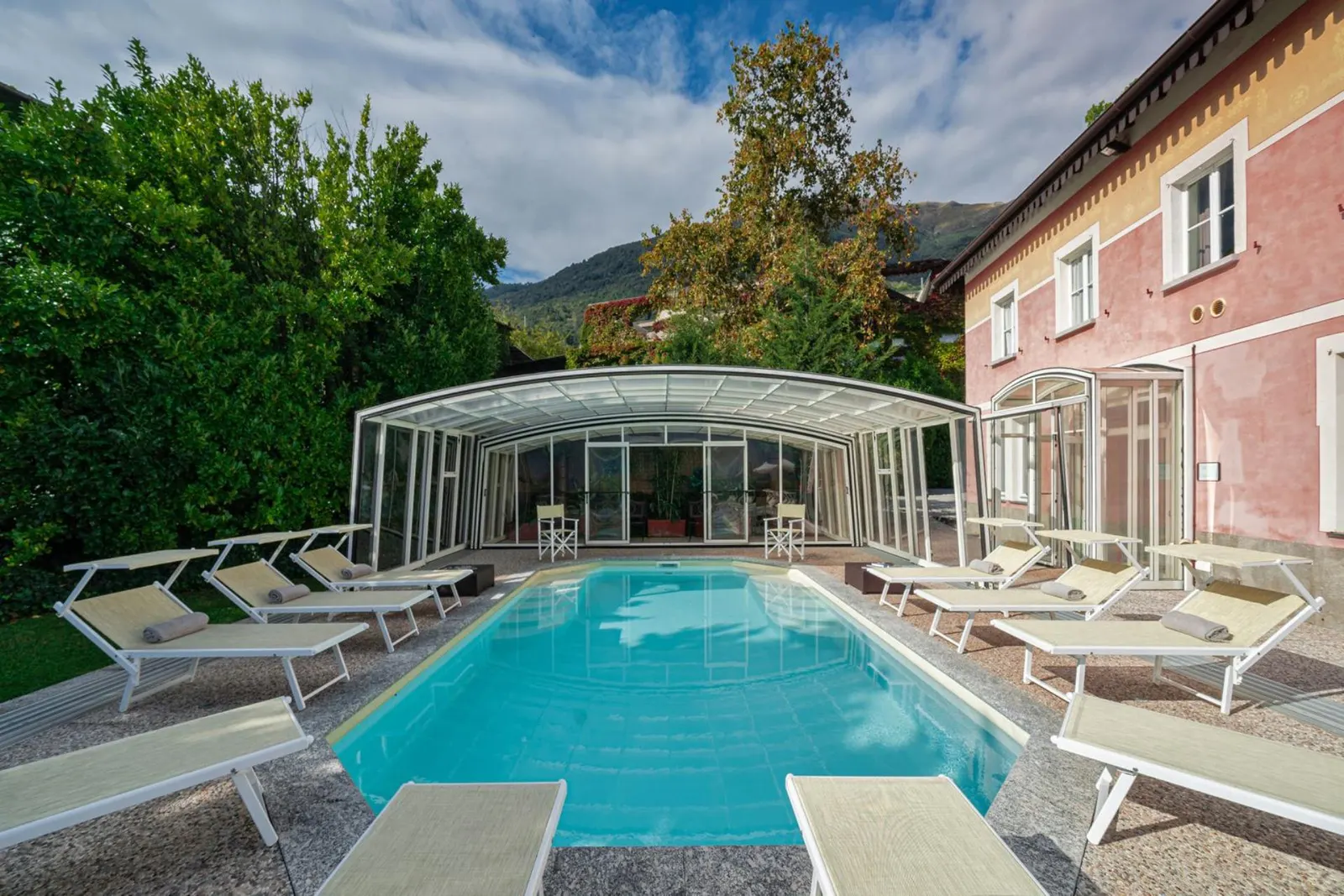 7 nopți la Villa for 14 Guests in Pianello del Lario, fotografia 4