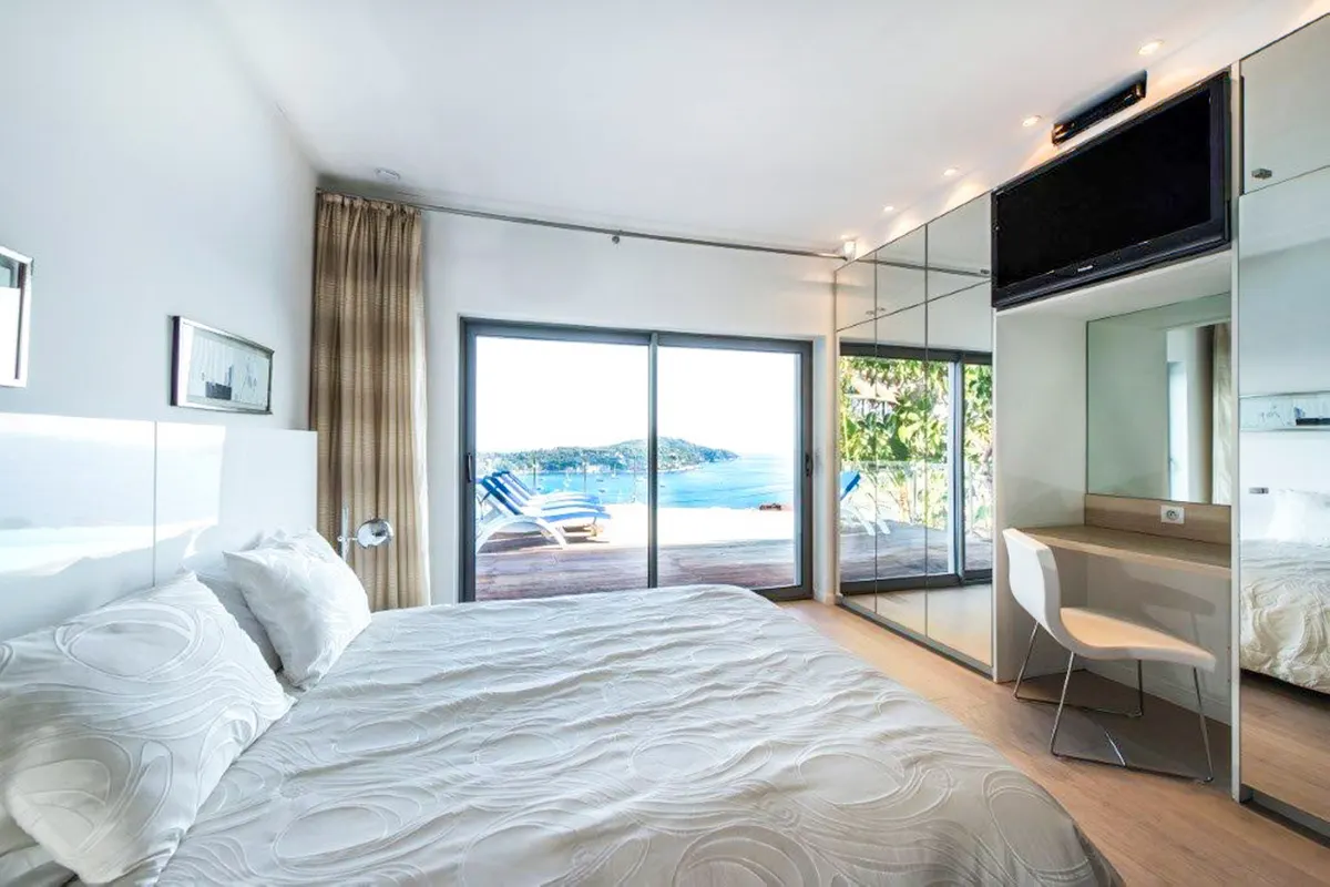Vilă cu piscină încălzită în Villefranche-sur-Mer, fotografia 9