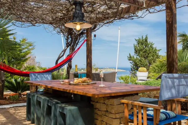 7 nights at 4-Bedroom Villa Sleeping 10, San Vito Lo Capo, photo 6