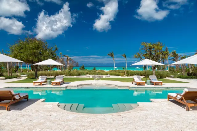 Vilă cu 11 dormitoare pentru 22 de persoane, Providenciales