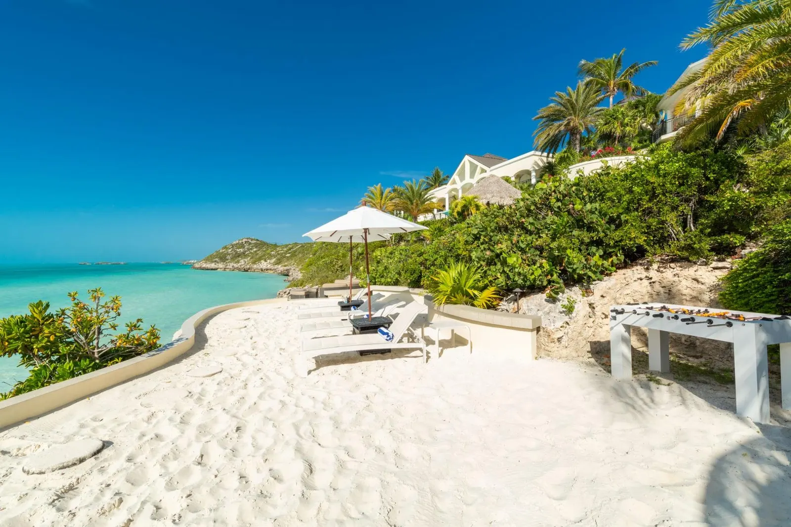Proprietate cu 17 dormitoare și piscină încălzită, Providenciales, Caraibe, fotografia 8