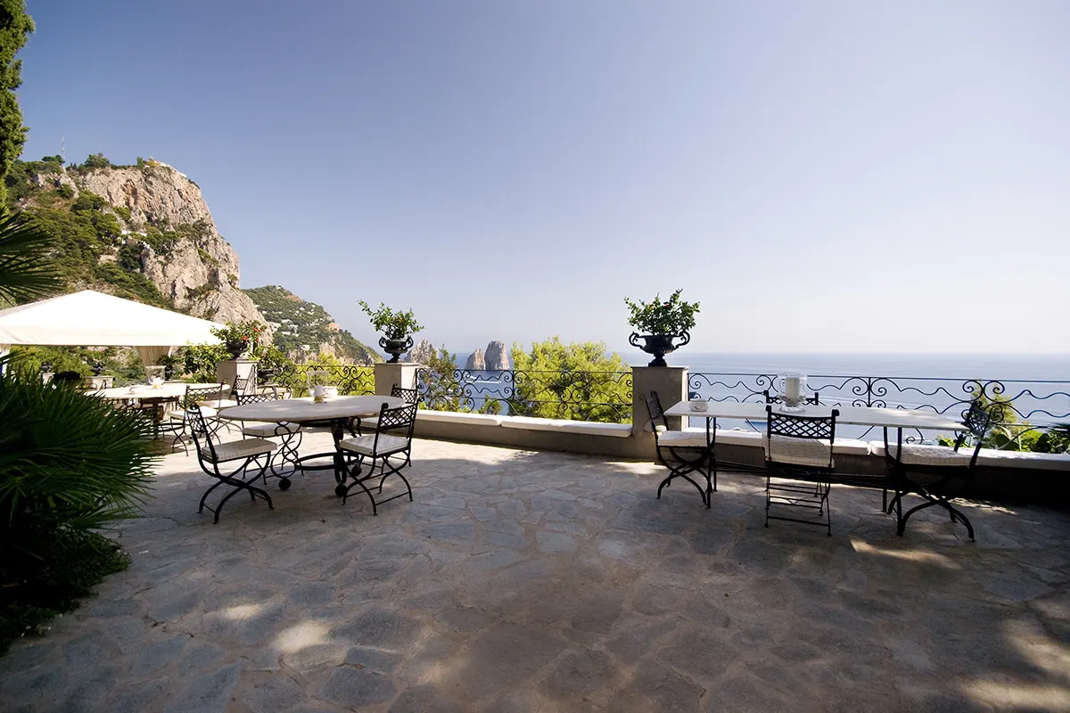 Vilă cu piscină și vedere la mare în Capri, fotografia 18