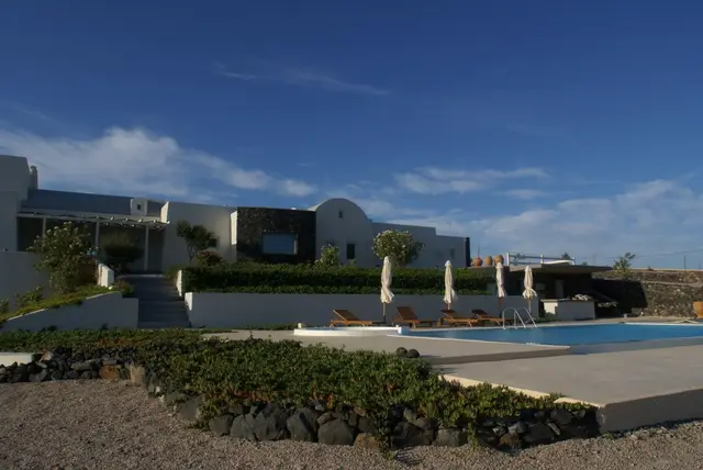 7 nights at Villa with Swimming pool in Thira Municipal Unit, photo 6