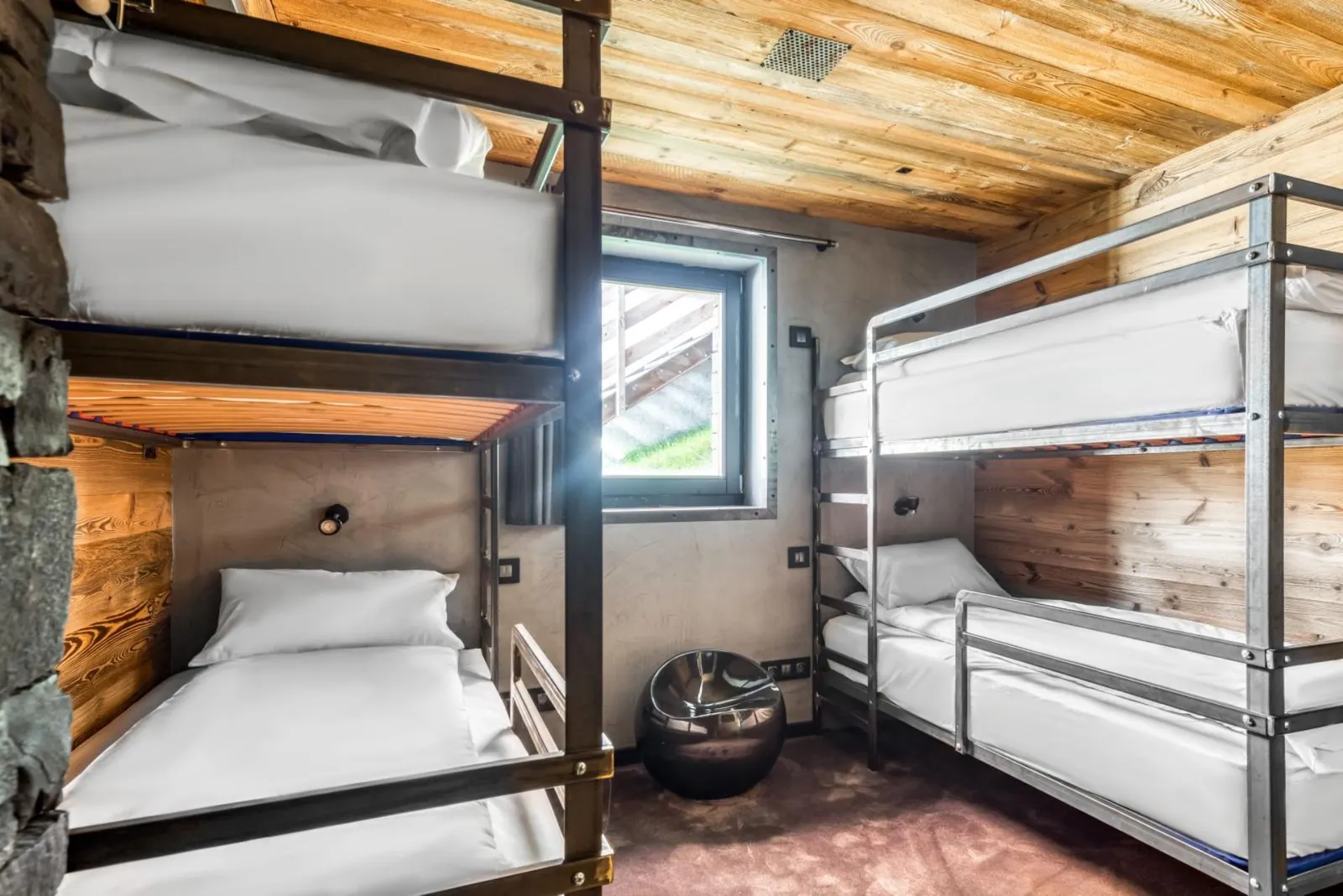 7 nopți la 5-Bed Chalet with Heated pool, Tignes, fotografia 10