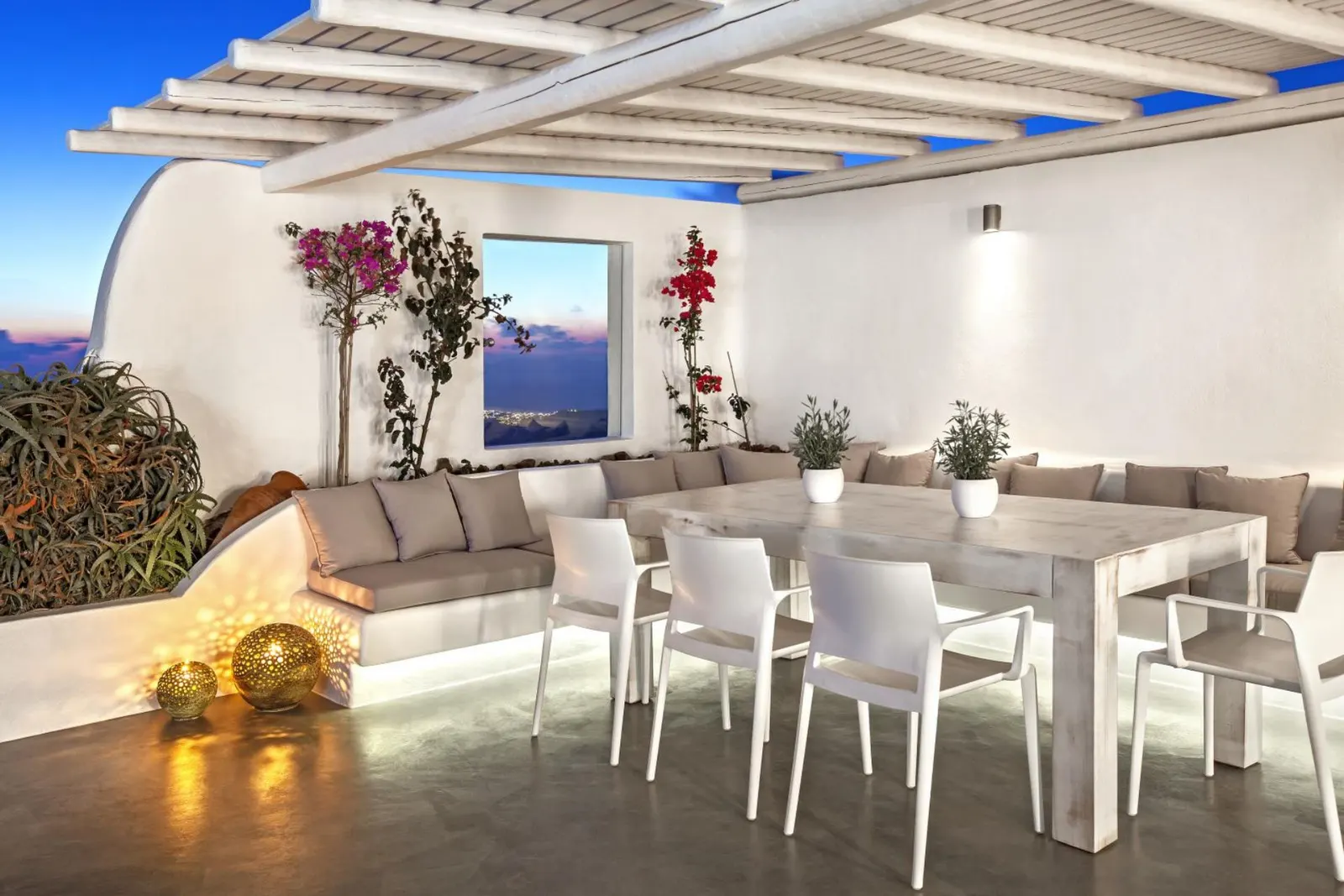 7 nopți la 5-Bed Villa with Heated pool, Thira Municipal Unit, fotografia 5