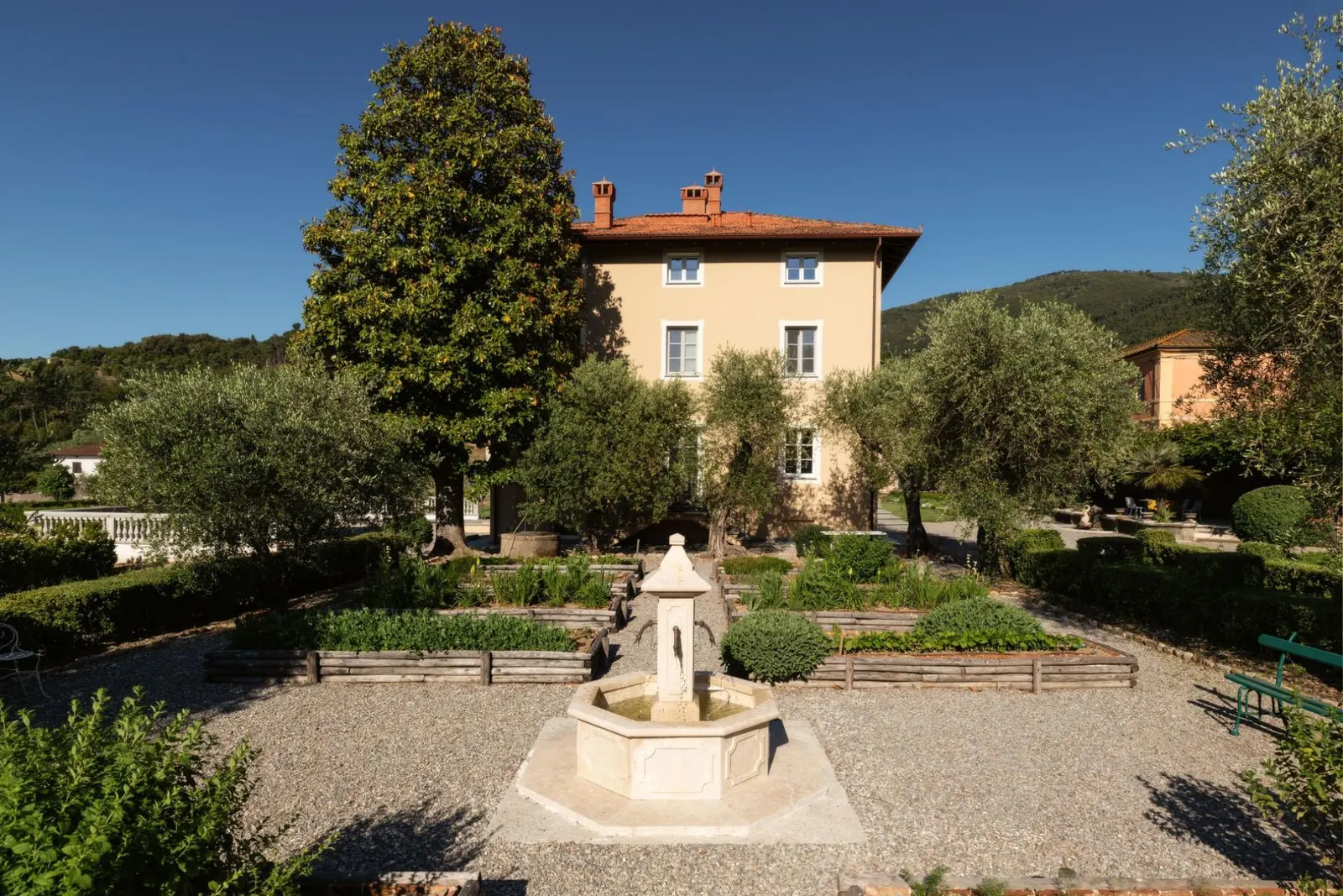 7 nopți la 6-Bedroom Villa in Capannori, fotografia 12