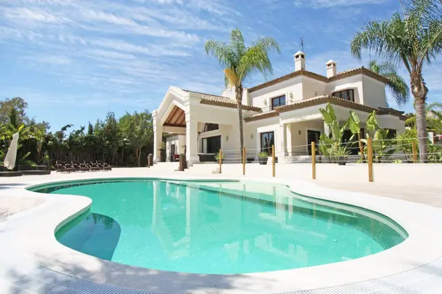 Vilă cu 6 dormitoare și piscină încălzită, Marbella