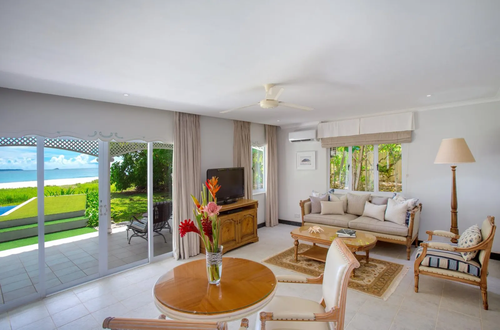 Vilă cu piscină în Grand Anse Praslin, fotografia 15