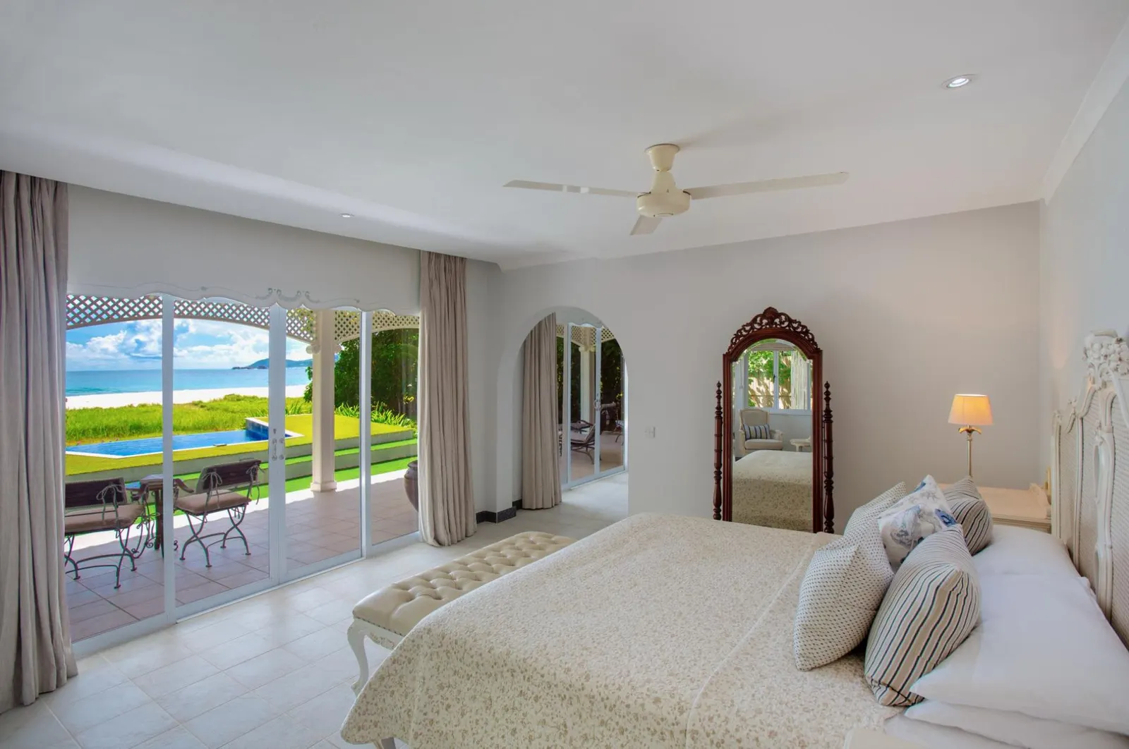 Vilă cu piscină în Grand Anse Praslin, fotografia 19