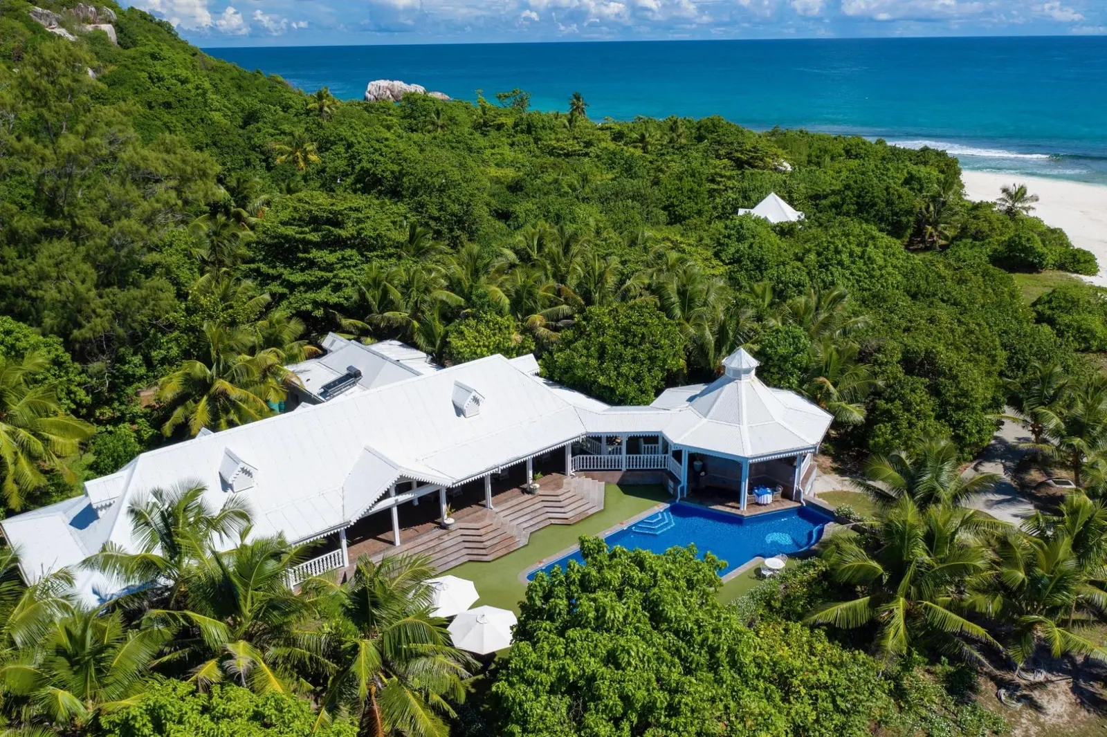 Vilă cu piscină în Grand Anse Praslin, fotografia 7