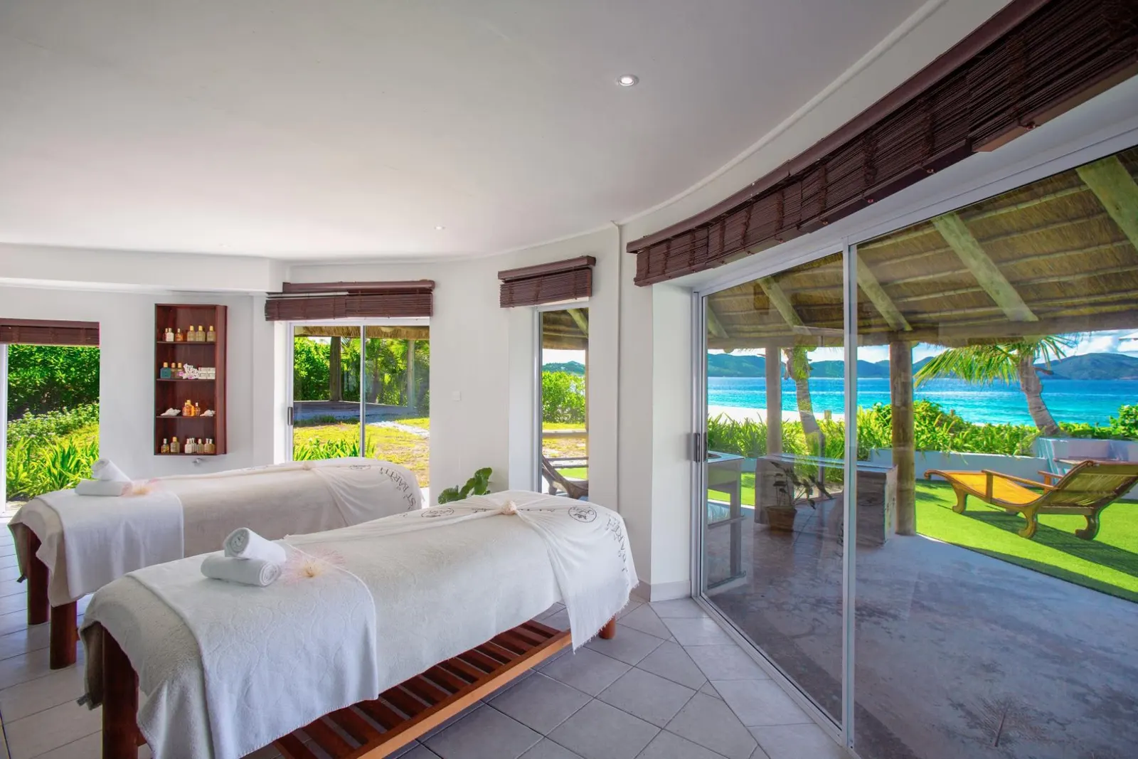 Vilă cu piscină în Grand Anse Praslin, fotografia 21