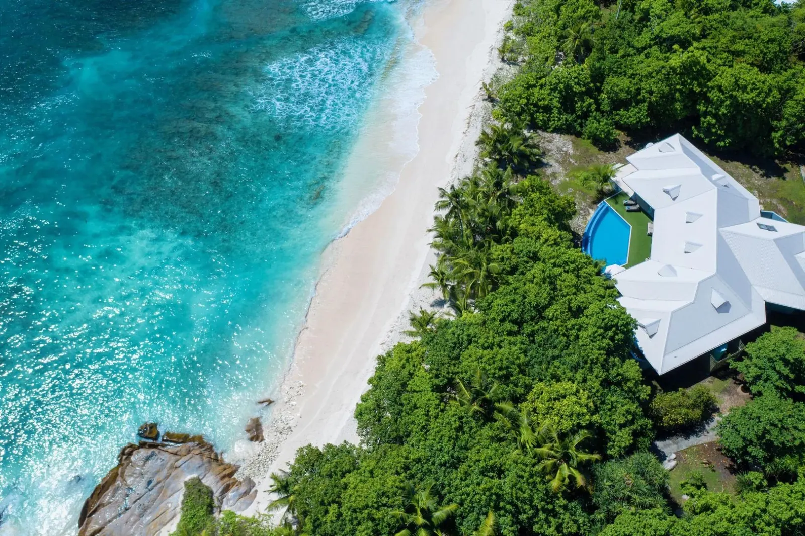 Vilă cu piscină în Grand Anse Praslin, fotografia 6
