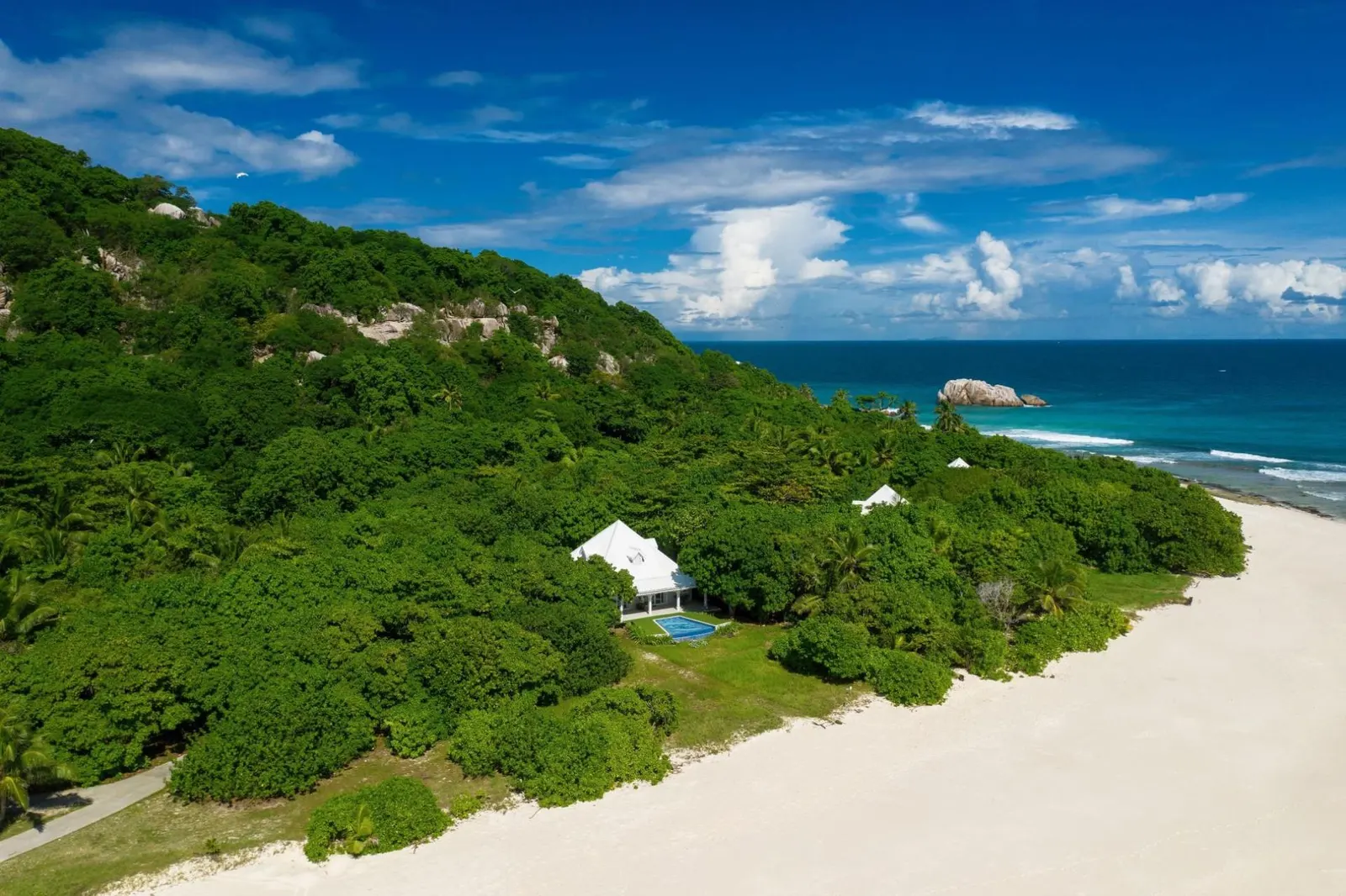 Vilă cu piscină în Grand Anse Praslin, fotografia 4