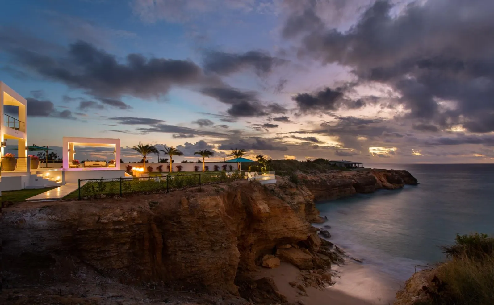 Vilă cu piscină încălzită și vedere la mare în Anguilla, fotografia 28