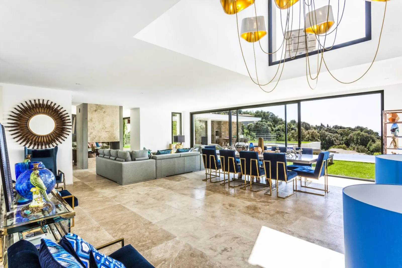 7 nopți la 5-Bedroom Villa with Heated pool, La Croix-Valmer, Provence-Alpes-Côte d'Azur, fotografia 7
