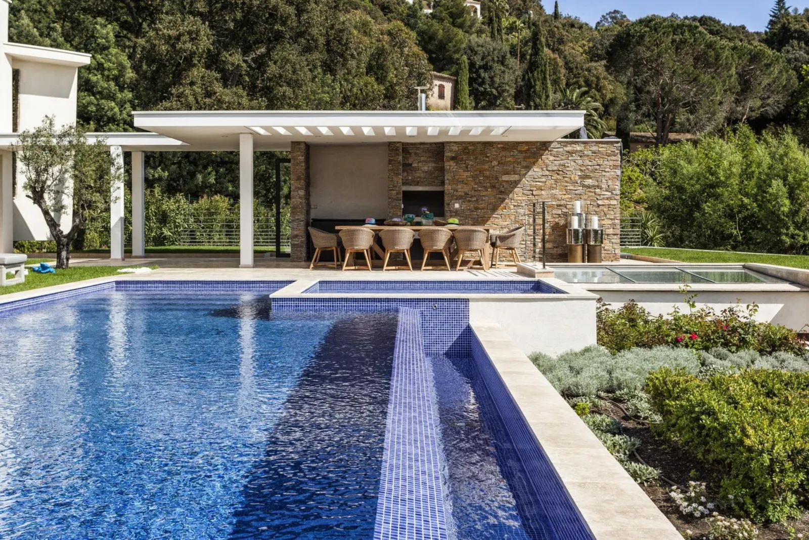 7 nopți la 5-Bedroom Villa with Heated pool, La Croix-Valmer, Provence-Alpes-Côte d'Azur, fotografia 4