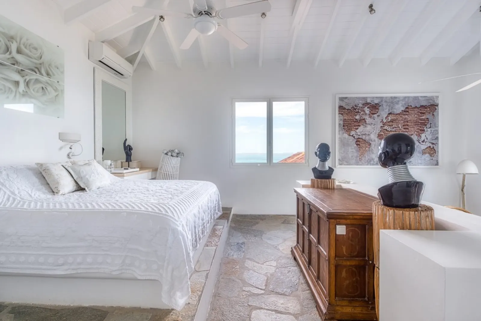 7 nopți la 6-Bedroom Villa in Les Terres Basses, fotografia 10