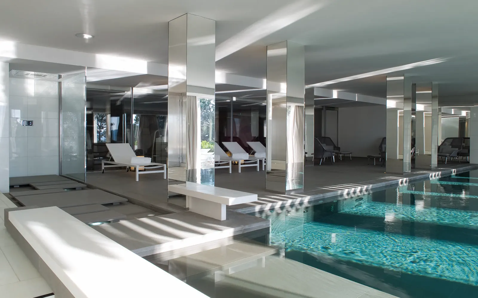 Vilă cu piscină încălzită și spa în Ramatuelle, fotografia 13