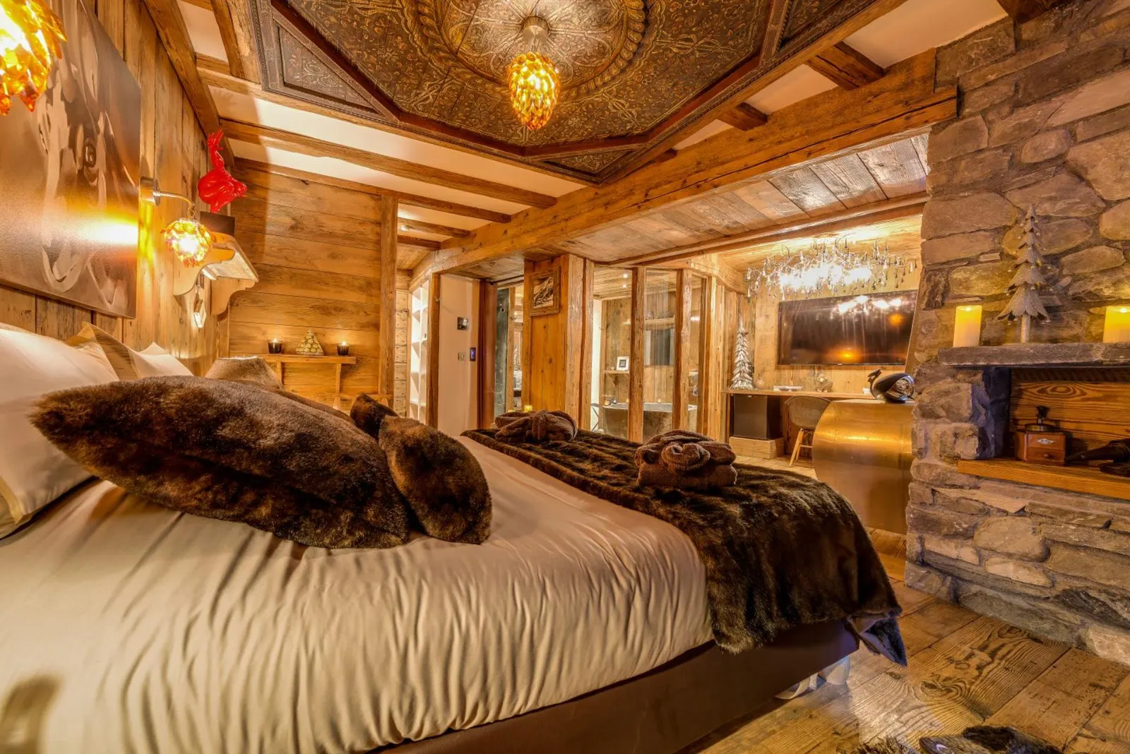 Chalet cu 6 dormitoare și piscină, capacitate 12 persoane, fotografia 13
