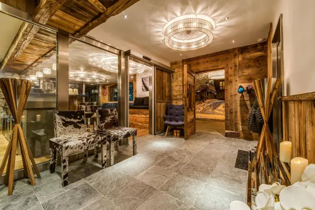 7 nopți la 6-Bedroom Chalet with Swimming pool, Sleeps 12, fotografia 4
