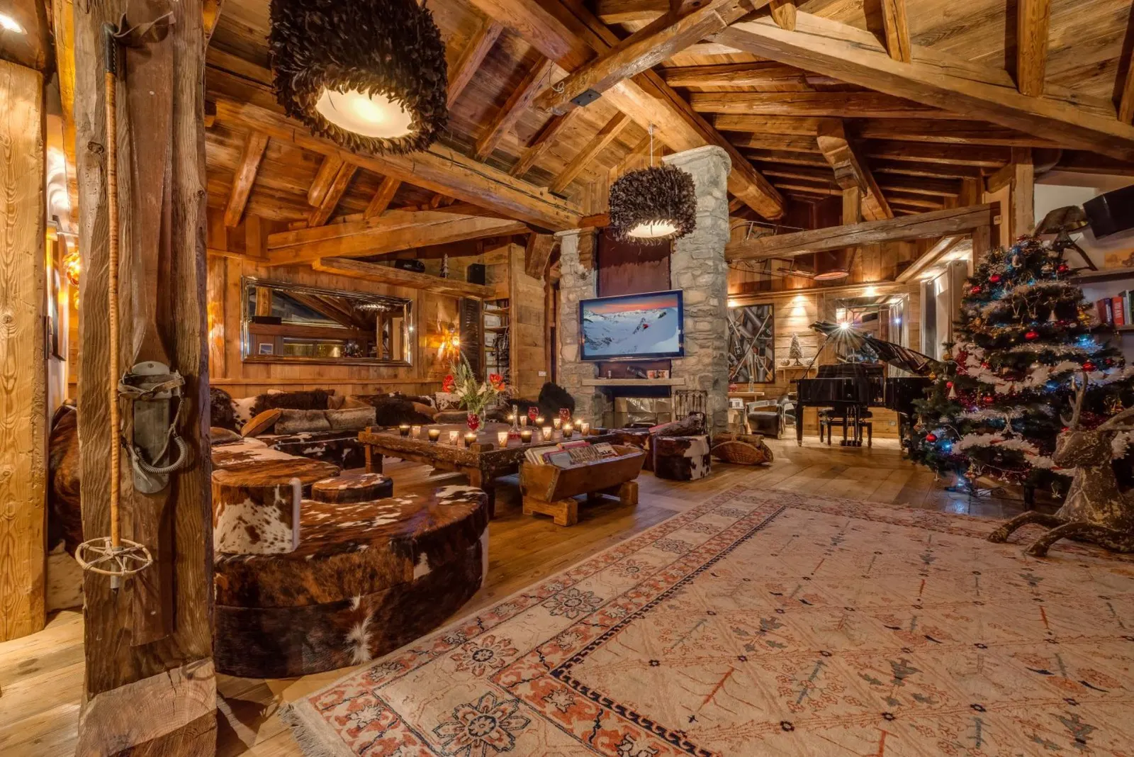 7 nopți la 6-Bedroom Chalet with Swimming pool, Sleeps 12, fotografia 6