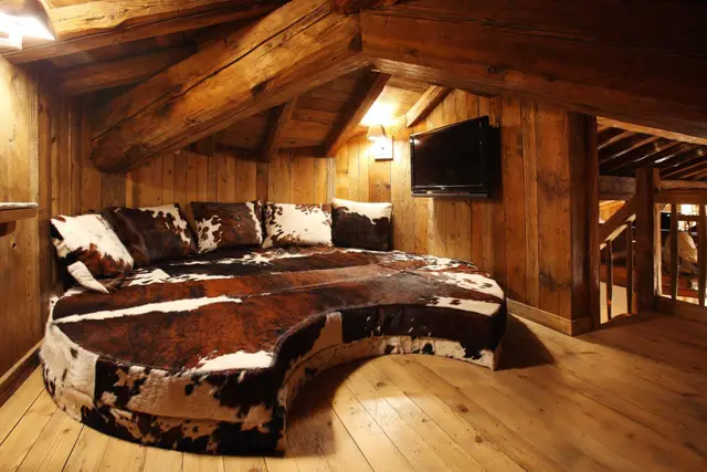 7 nopți la 6-Bedroom Chalet with Swimming pool, Sleeps 12, fotografia 8