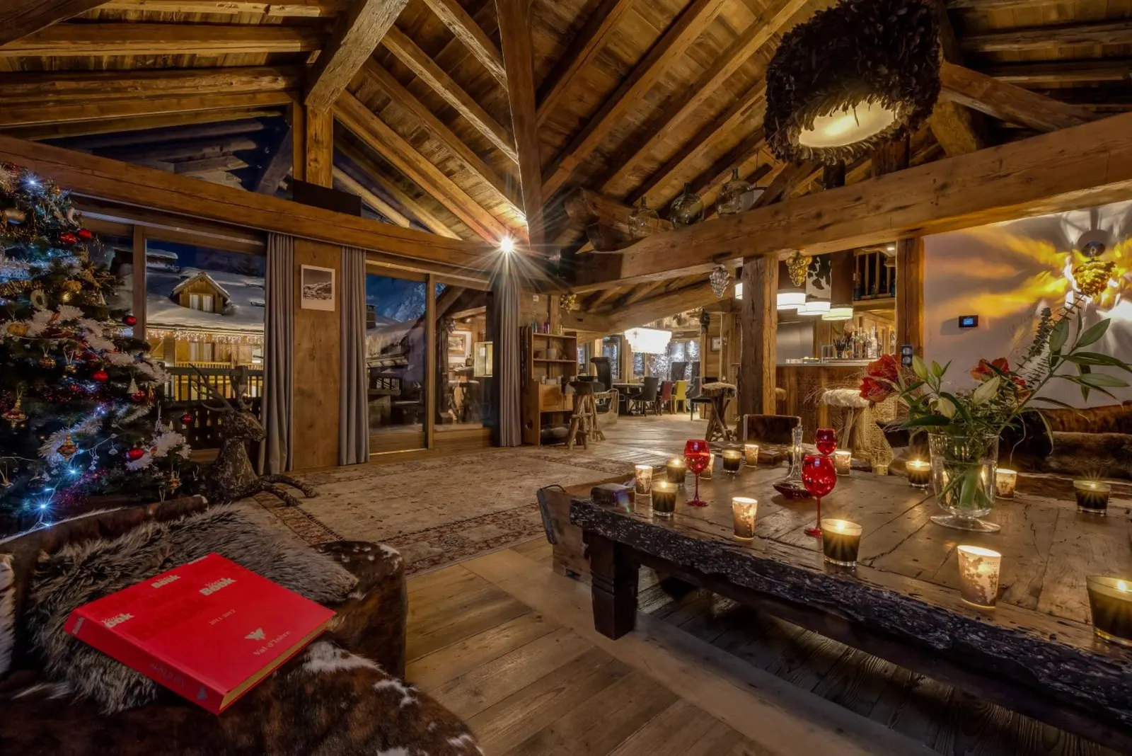 7 nopți la 6-Bedroom Chalet with Swimming pool, Sleeps 12, fotografia 7
