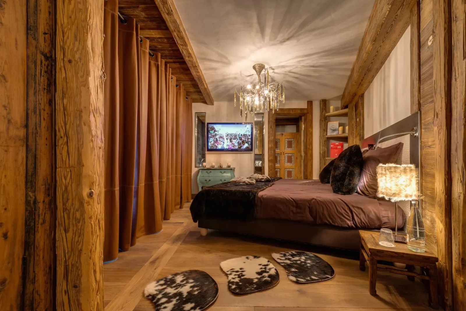 Chalet cu 6 dormitoare și piscină, capacitate 12 persoane, fotografia 16
