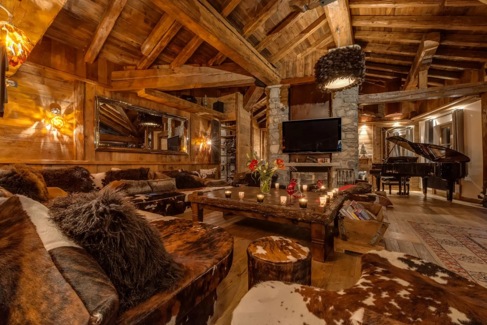 7 nopți la 6-Bedroom Chalet with Swimming pool, Sleeps 12, fotografia 5