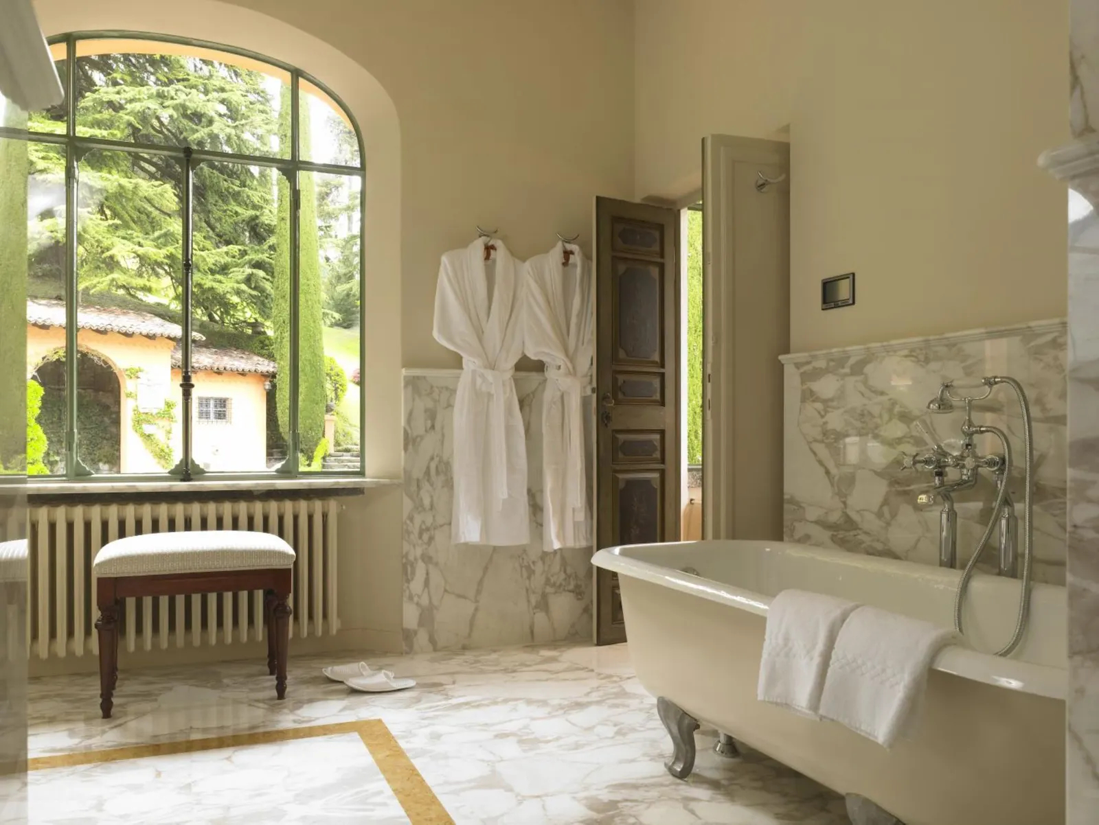 Villa for 17 Guests in Tremezzina, photo 23