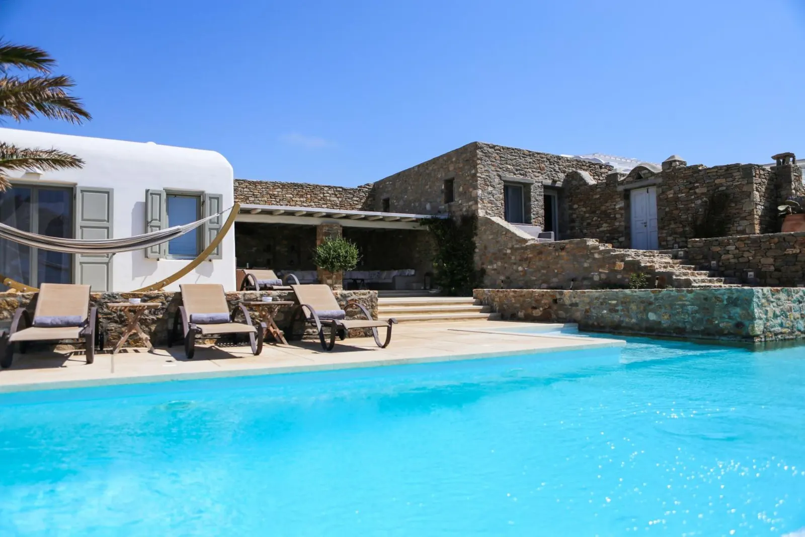 7-Bedroom Villa with Swimming pool, Sleeps 14, photo 5