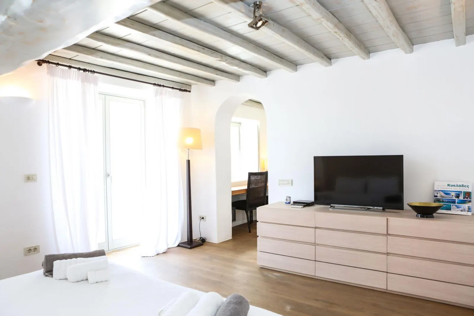 7-Bedroom Villa with Swimming pool, Sleeps 14, photo 23