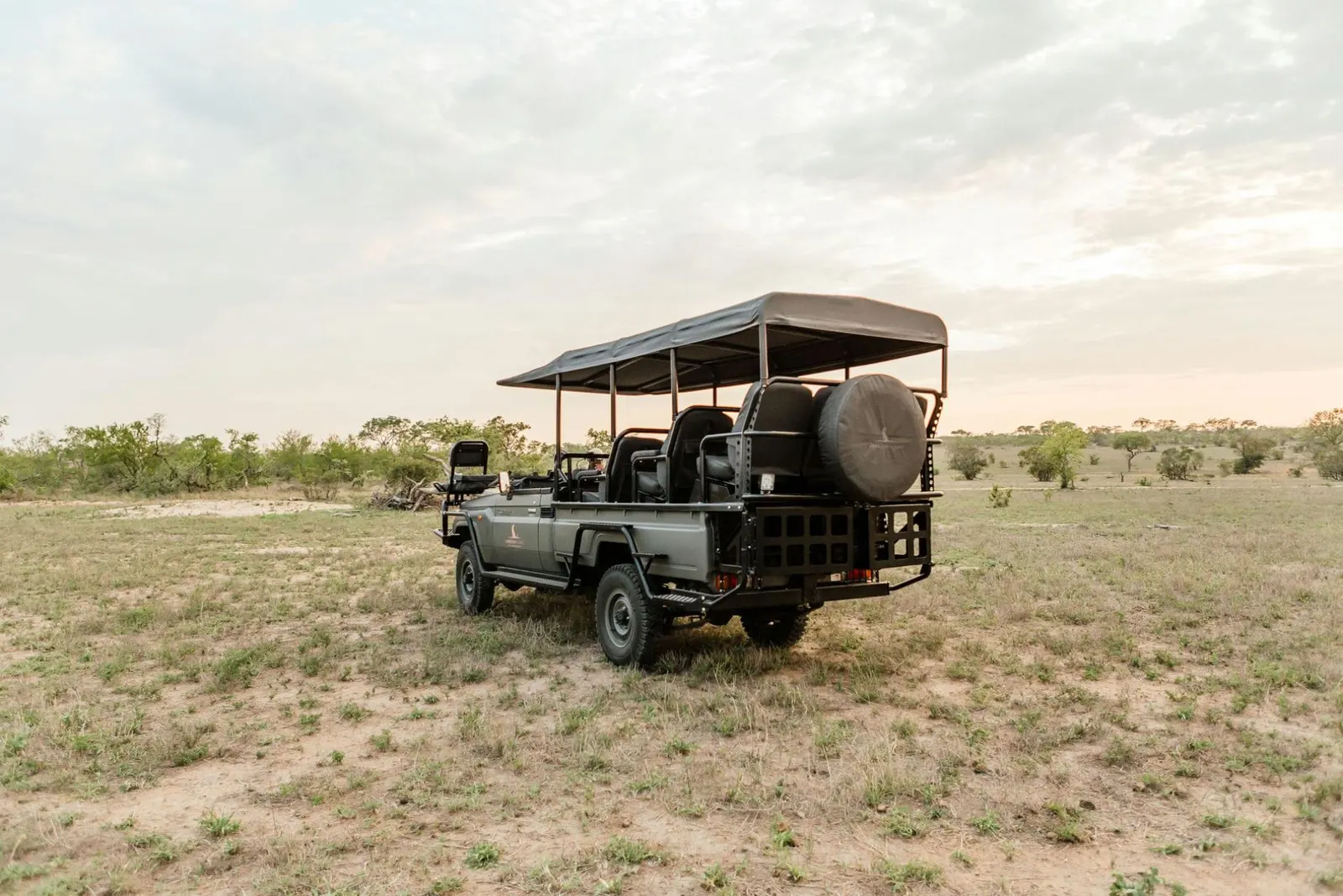 Lodge cu piscină și vedere la munte în Bushbuckridge, fotografia 17