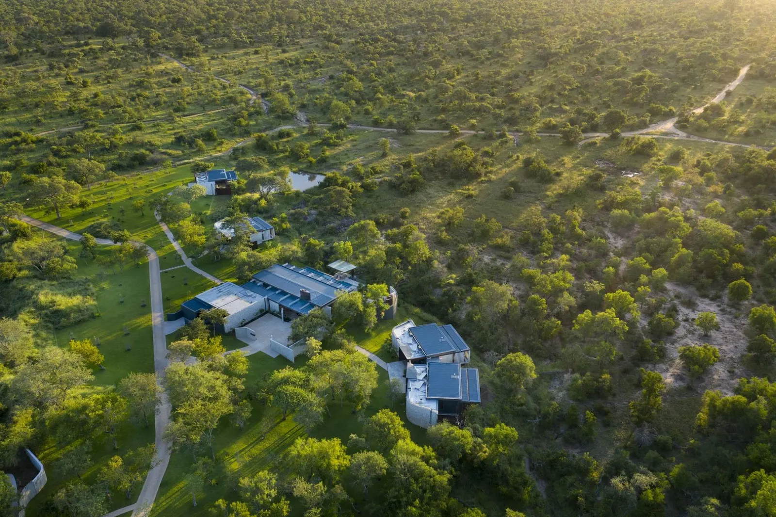 Lodge cu piscină și vedere la munte în Bushbuckridge, fotografia 21