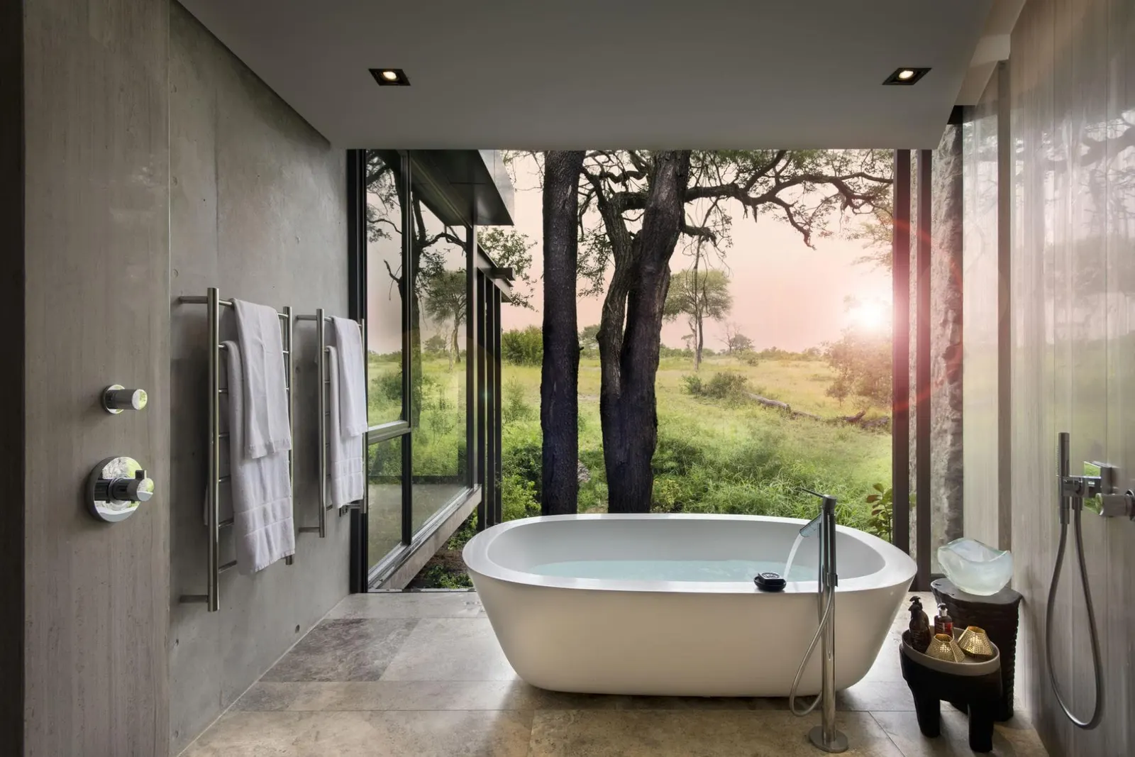 Lodge cu piscină și vedere la munte în Bushbuckridge, fotografia 14
