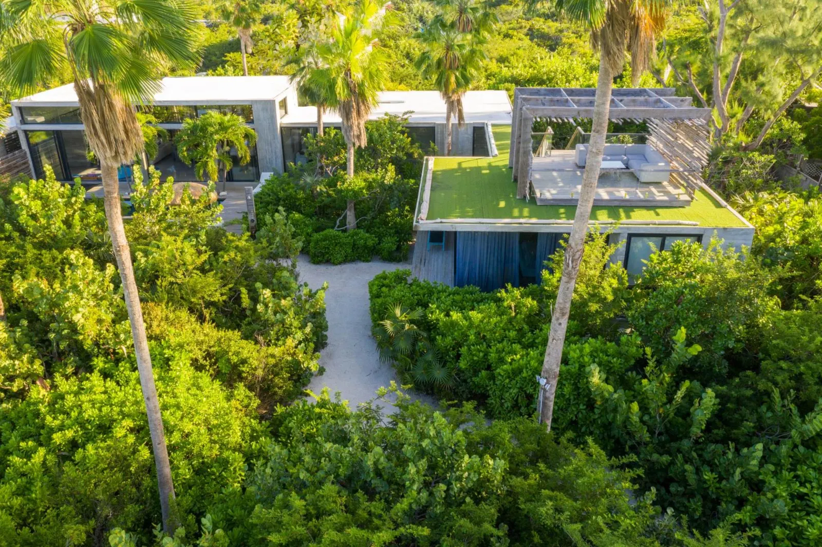 Vilă cu piscină încălzită în Providenciales, fotografia 7