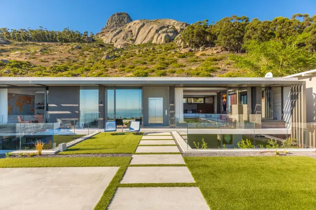 7 nopți la 4-Bed Villa with Swimming pool, Cape Town, fotografia 4