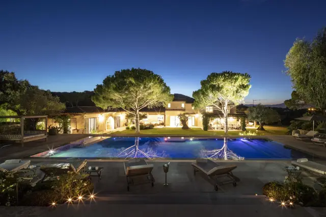 Vilă cu 9 dormitoare și piscină încălzită, Saint-Tropez